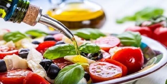 Lors de la préparation de plats diététiques méditerranéens, vous devez utiliser de l’huile d’olive.